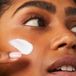 Cheapest 🛒 First Aid Beauty FAB Faves Trio 🎉 -skin care store unnamed file 736